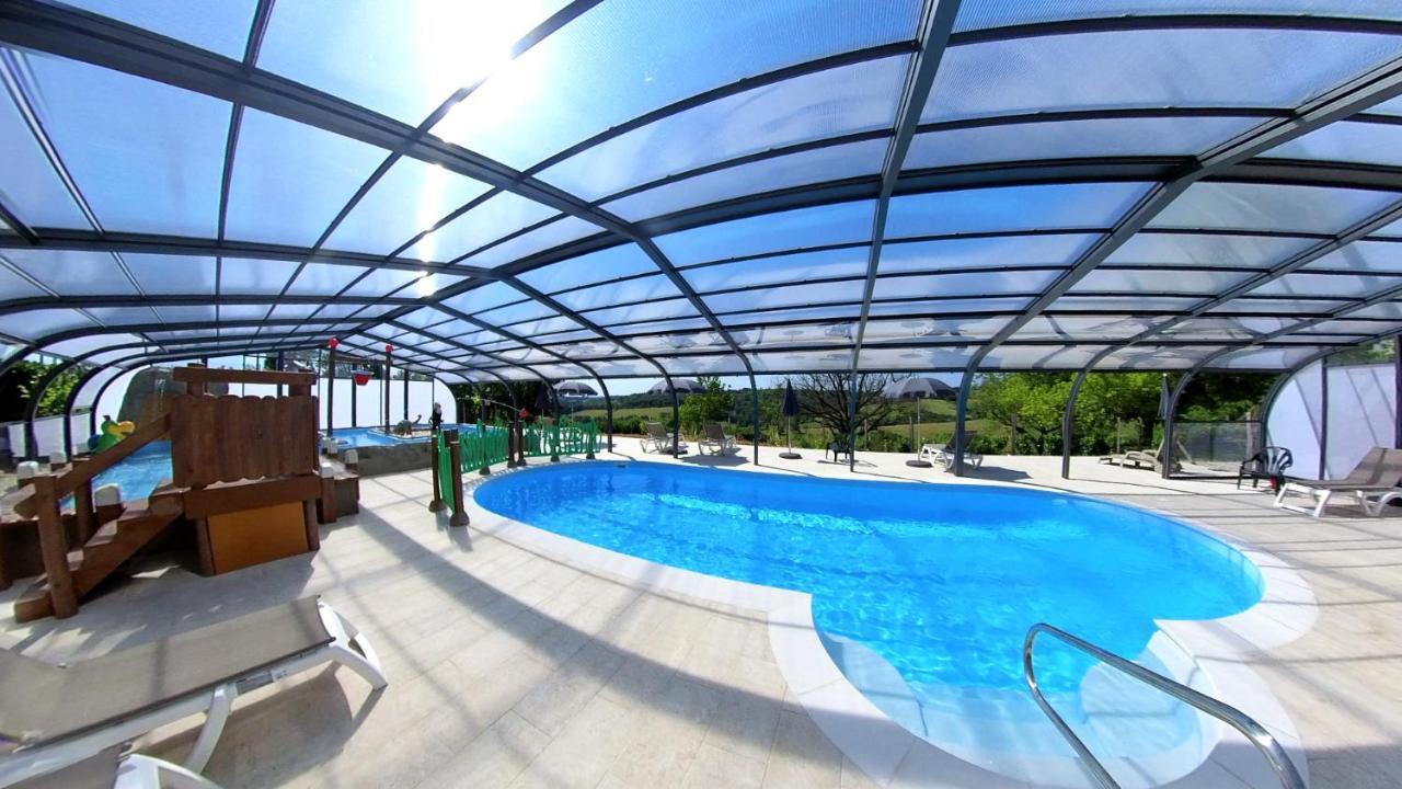 Camping Les Terrasses De Dordogne Rouffignac Saint-Cernin Eksteriør bilde