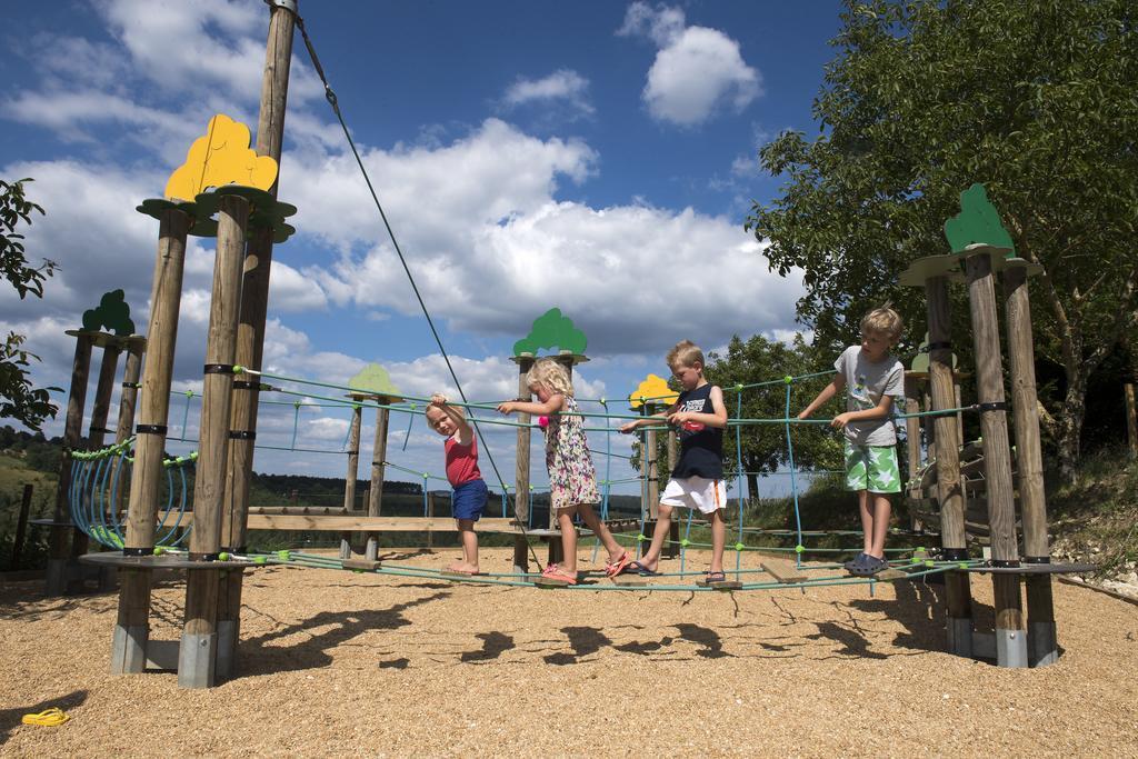 Camping Les Terrasses De Dordogne Rouffignac Saint-Cernin Eksteriør bilde