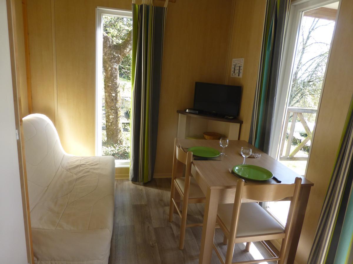 Camping Les Terrasses De Dordogne Rouffignac Saint-Cernin Eksteriør bilde