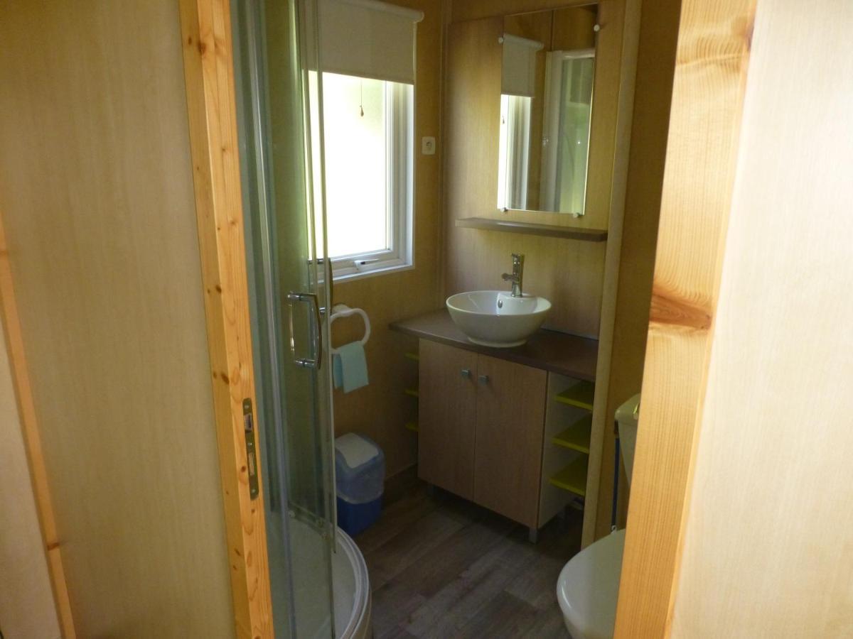 Camping Les Terrasses De Dordogne Rouffignac Saint-Cernin Eksteriør bilde